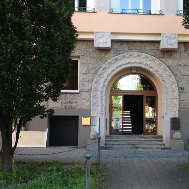 Degussa Filiale Hauseingang